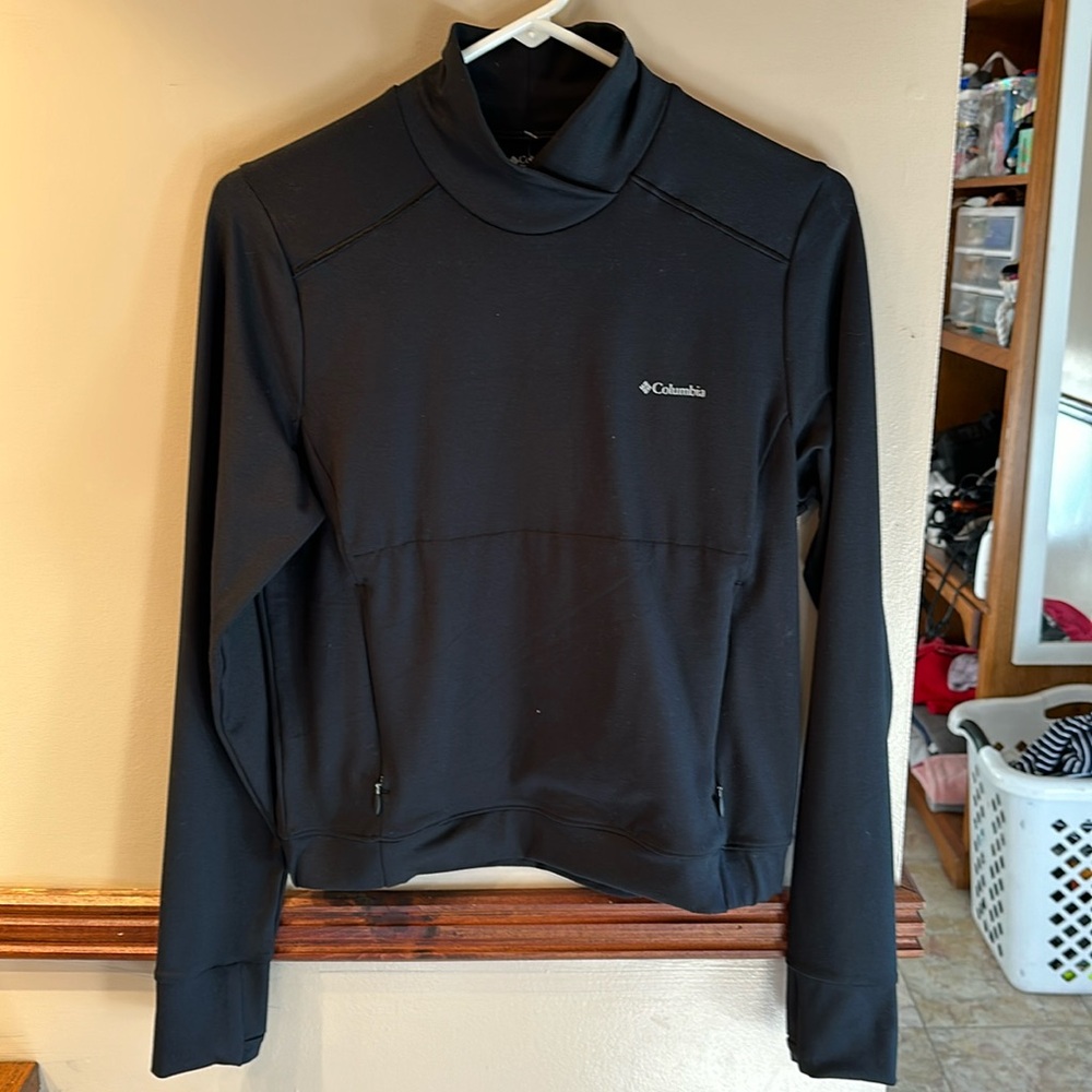 NWT Columbia women’s Ballona pullover